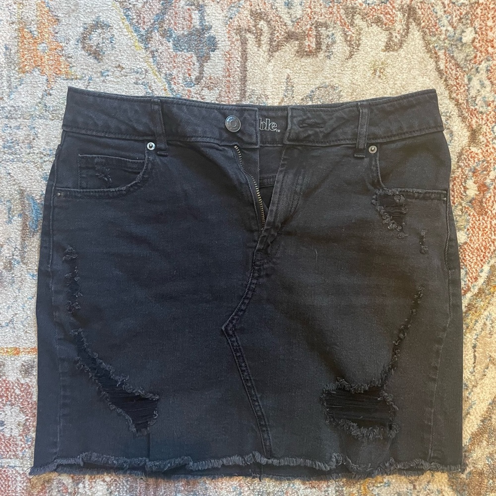 Black mini skirt